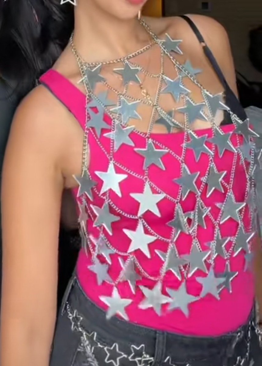 Witherloved's tweet photo. I desperately need to know where I can get this star chain halter top in Indonesia. I want to wear it to the concert, PLEASE. https://t.co/OQWOQ8ViGc