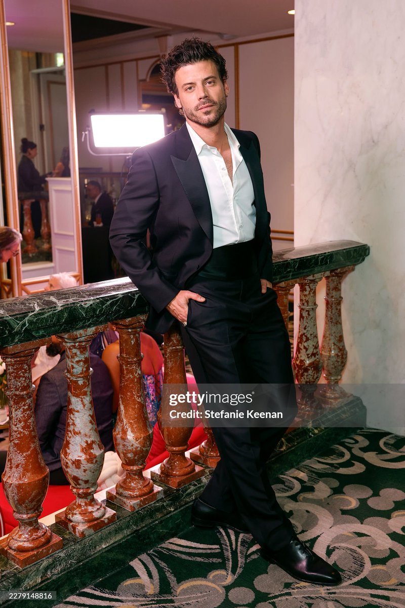François Arnaud Pics tweet media