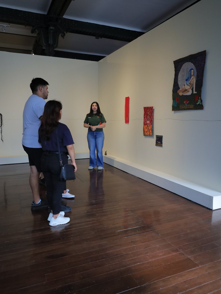 CapilladelArte's tweet photo. El domingo vivimos una tarde de creatividad y exploración textil con “Bordar la imagen” 🧵✨

Inspirados en la obra de Santo Miguelito Pérez, las y los participantes realizaron piezas y autorretratos llenos de imaginación. https://t.co/ET4dYZwiRr