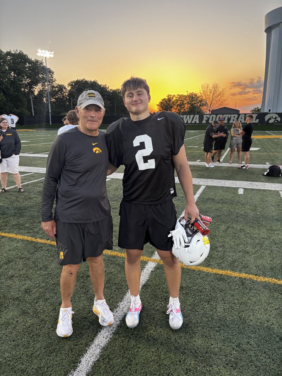 Hmosolino2028's tweet photo. Another great day at Iowa City @HawkeyeFootball @CoachK_Bell @Spauldingiowa @RhettSmeins @EDGYTIM @AllenTrieu https://t.co/0gjKvUjtUl