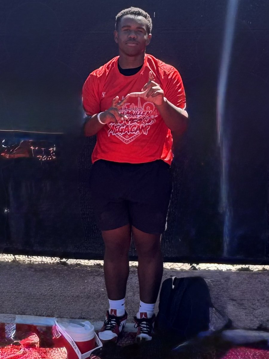 jaydenfl3tcher's tweet photo. The work continues.
After competing at the YAA All-American Showcase in Houston, I attended the Dan Mullen Mega Camp today. Grateful for every opportunity to compete, learn, and get in front of college coaches.
#FootballRecruiting #StudentAthlete #YAAAllAmerican #MegaCamp https://t.co/HLdibFdq7N