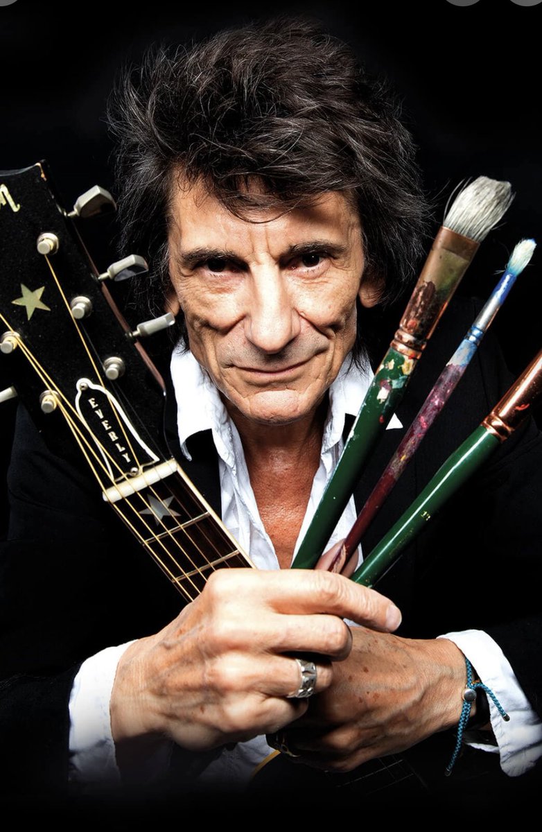 denajag's tweet photo. 1st June 1947 Birthday of Ronnie Wood 🎼🎼🎼🎸🎨
@MartiTV https://t.co/m7RcbaH1Rv