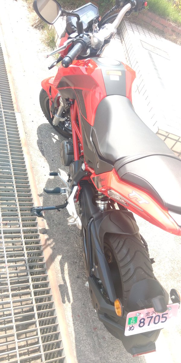 REDeuroR's tweet photo. 実績解除:外車オーナーになる https://t.co/ycTZcodhXW