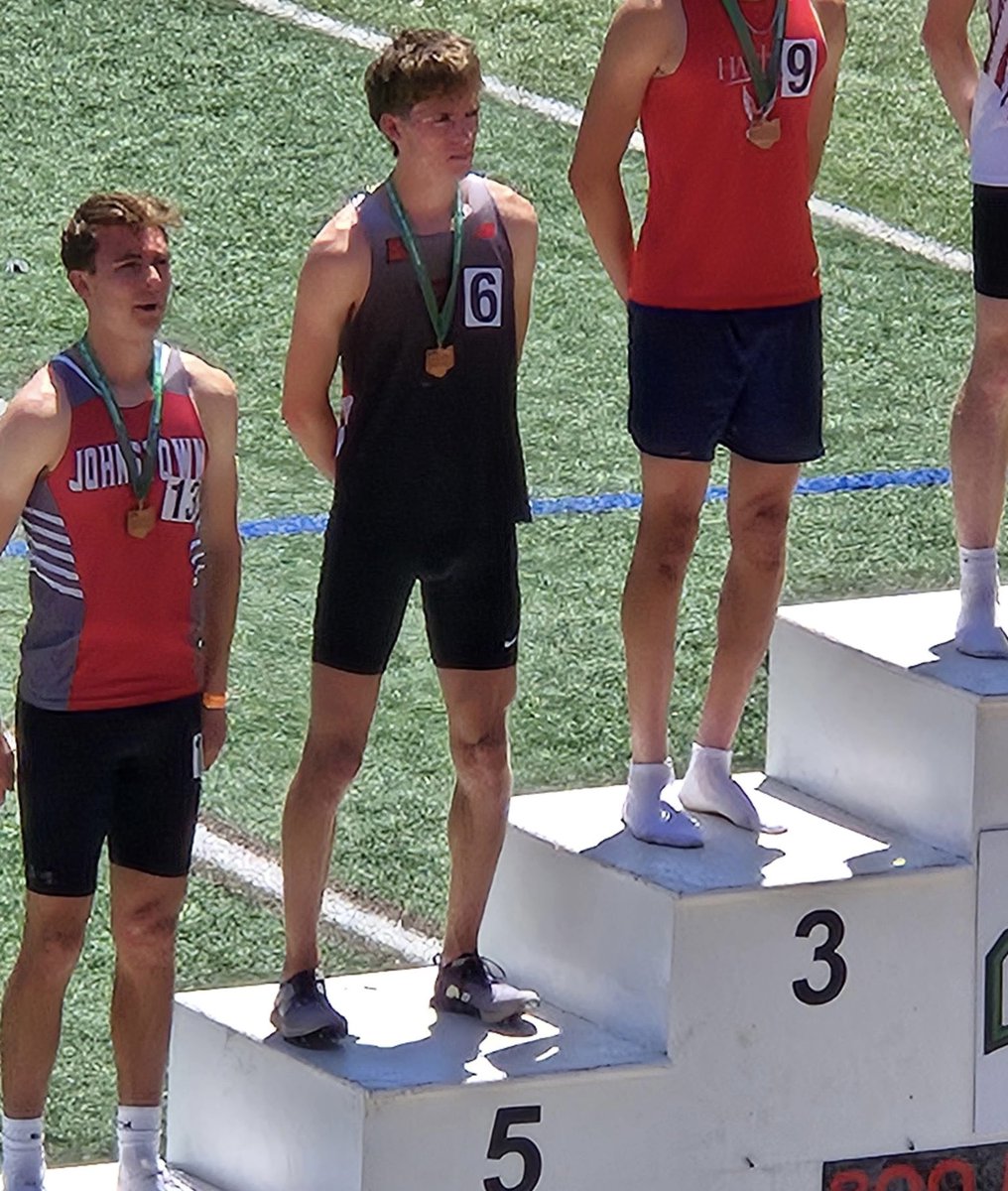 AlderAthletics's tweet photo. Boys Track &amp; Field @AlderTrack_XC finished up a great weekend in the Regional Meet, earning 4th overall as a team in the Regional, Placing in 7 Events, and advancing to the State Meet in 7 events. 
4x800 - 1st 
3200 - 1st &amp; 4th
4x400 - 6th 
1600 - 2nd &amp; 4th 
800 - 5th
@AlderHS https://t.co/q70N5WHvWI