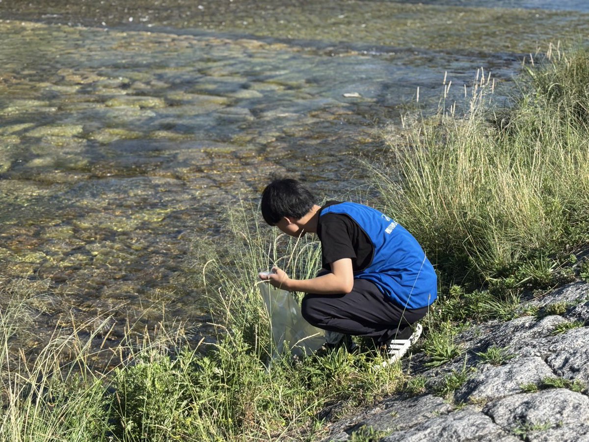 kamocinema's tweet photo. 5月29日に鴨川合同パトロールに参加しました✨️
地域の方々や鴨川の動植物とふれあいながら活動することができ、とても有意義な時間になりました🦆🍀 https://t.co/9YbYXMwAeE