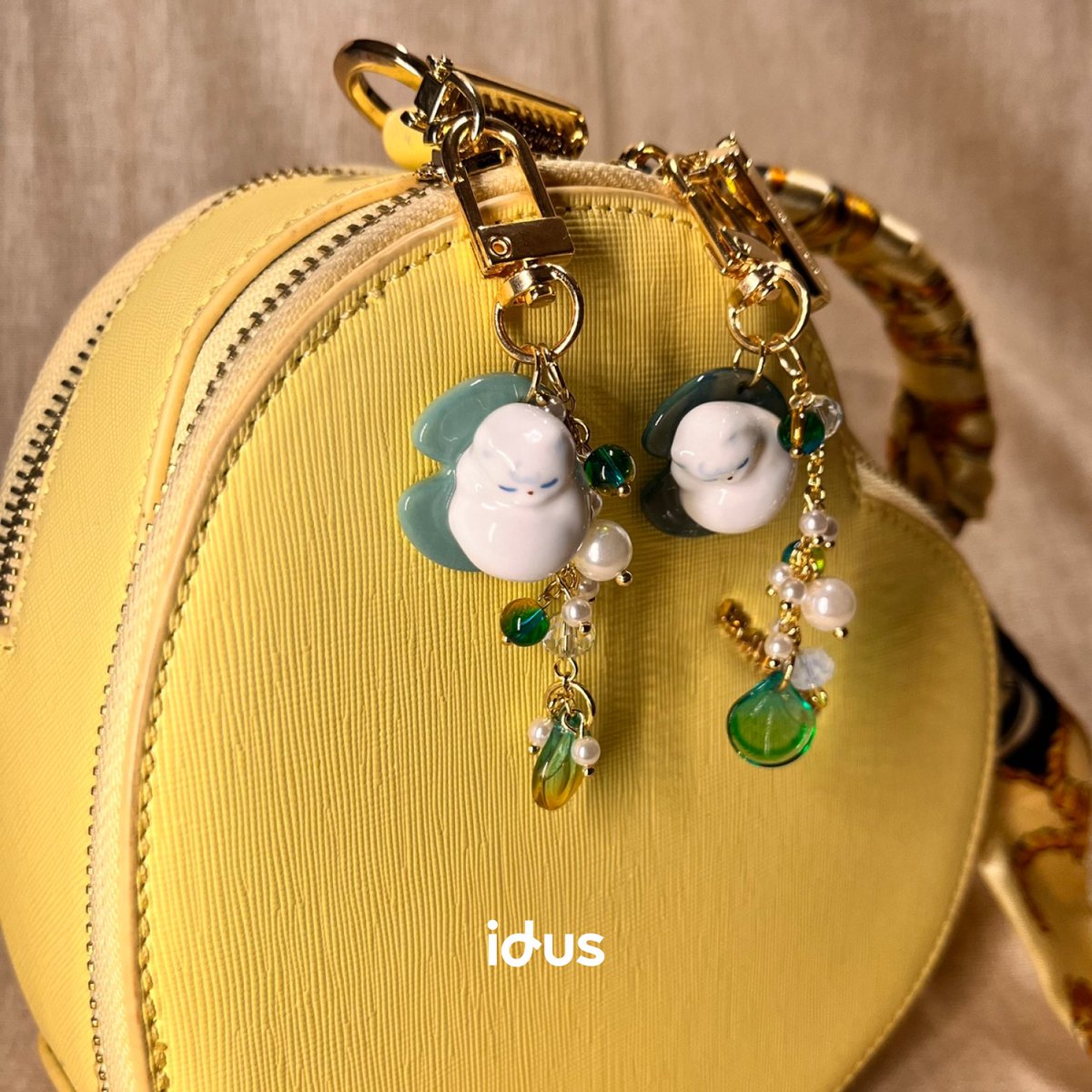 idus_jp's tweet photo. 眠る猫のキーホルダーが、あなたの毎日をそっと彩ります。
この可愛さに、きっと心がとろけるはず💗

#猫キーホルダー #ハンドメイド雑貨 #可愛い小物 #プレゼントにおすすめ #癒しグッズ #ねこ部 #手作り雑貨 https://t.co/CPaXiKyWQC