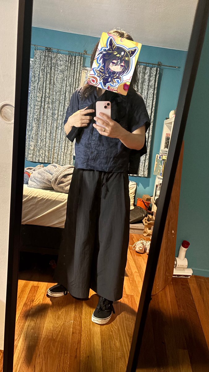 mimitact's tweet photo. the culottes are TOO BIG https://t.co/ns88kE2tiS