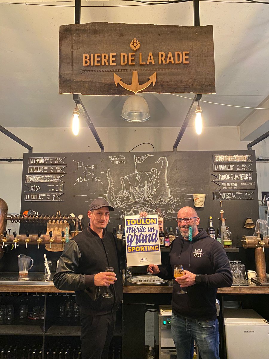 toulonmerite's tweet photo. Aujourd'hui, @Var_Matin  rend hommage à la très toulonnaise @bieredelarade . Merci et bravo à ceux qui défendent la #ville !
#toulon #chauvin #toulonmaville #biere #bière #Rade https://t.co/KJRLEdcJss