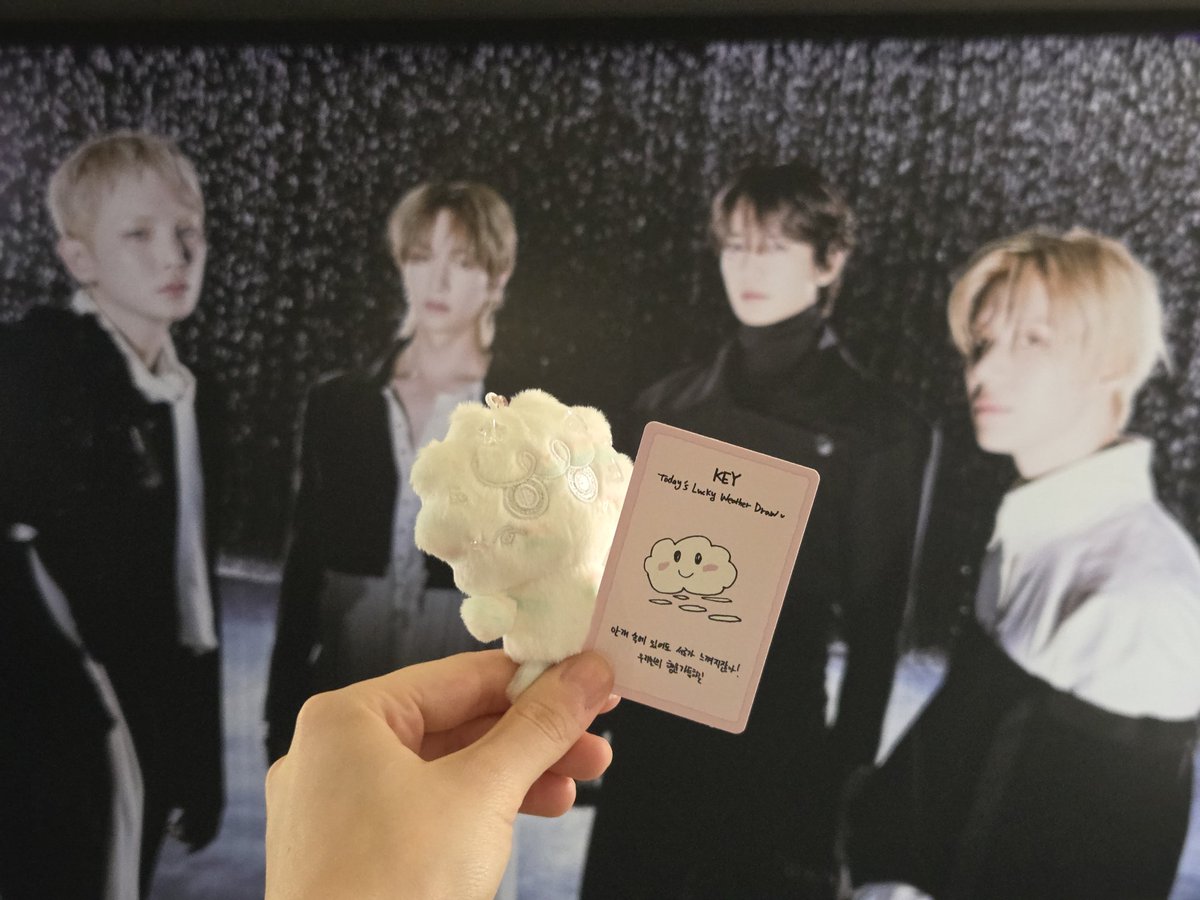 areumwol's tweet photo. 졸귀🩷 https://t.co/0facEMZ2Pi