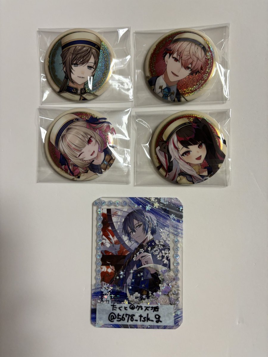 5678_tsk_g's tweet photo. 【交換・譲渡】にじさんじ ビスケット 缶バッジ 1弾 2弾
譲)画像1〜2枚目
求)画像3〜4枚目スタンプ付きの2種類、1点250円+送料

郵送でのお取引希望です。
各画像上段の物を譲渡の場合は下段より同数お迎えお願いいたします。 https://t.co/pfOs8dmk40