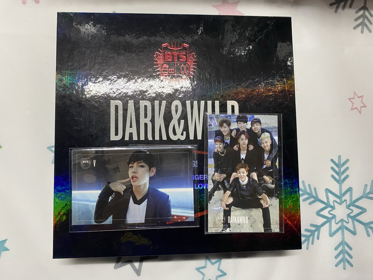 vttn12's tweet photo. 🖤Dark&amp;wild 350รวมส่ง
🤍Be 400รวมส่ง
💜💚บั้มพี่จินยกเซ็ต400รวมส่ง
💗เหมา1,000รวมส่ง💗
 #ตลาดนัดบังทัน #ตลาดนัดรถไฟฟ้าบังทัน #ตลาดนัดBTS https://t.co/jFRs56yllP