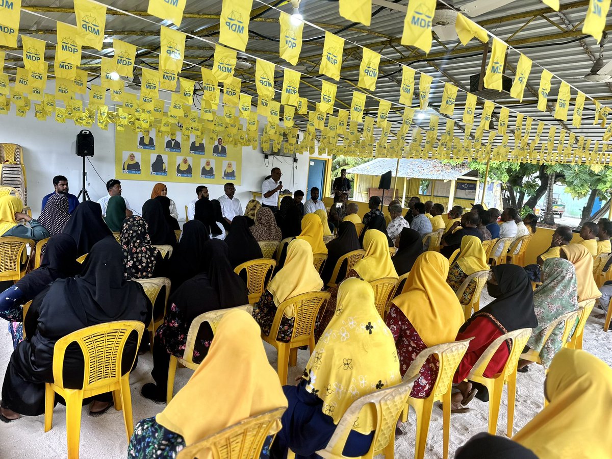 charly_thuthu's tweet photo. ބާރަށް ބާރަށް ކުރިއަށް 1️⃣✅

#BoduBadhalu 
#VoteAnni 
#AnniForChair https://t.co/dESzehwSPL