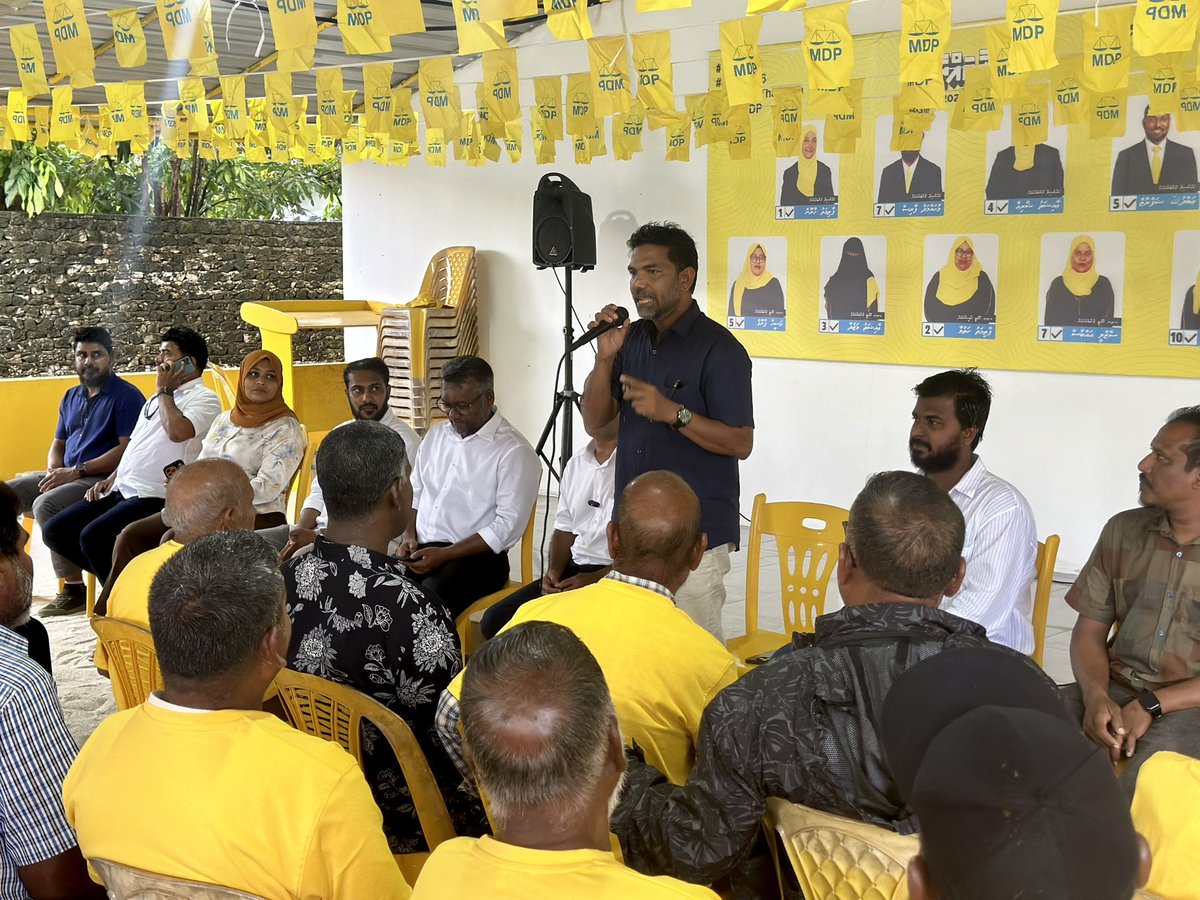 charly_thuthu's tweet photo. ބާރަށް ބާރަށް ކުރިއަށް 1️⃣✅

#BoduBadhalu 
#VoteAnni 
#AnniForChair https://t.co/dESzehwSPL