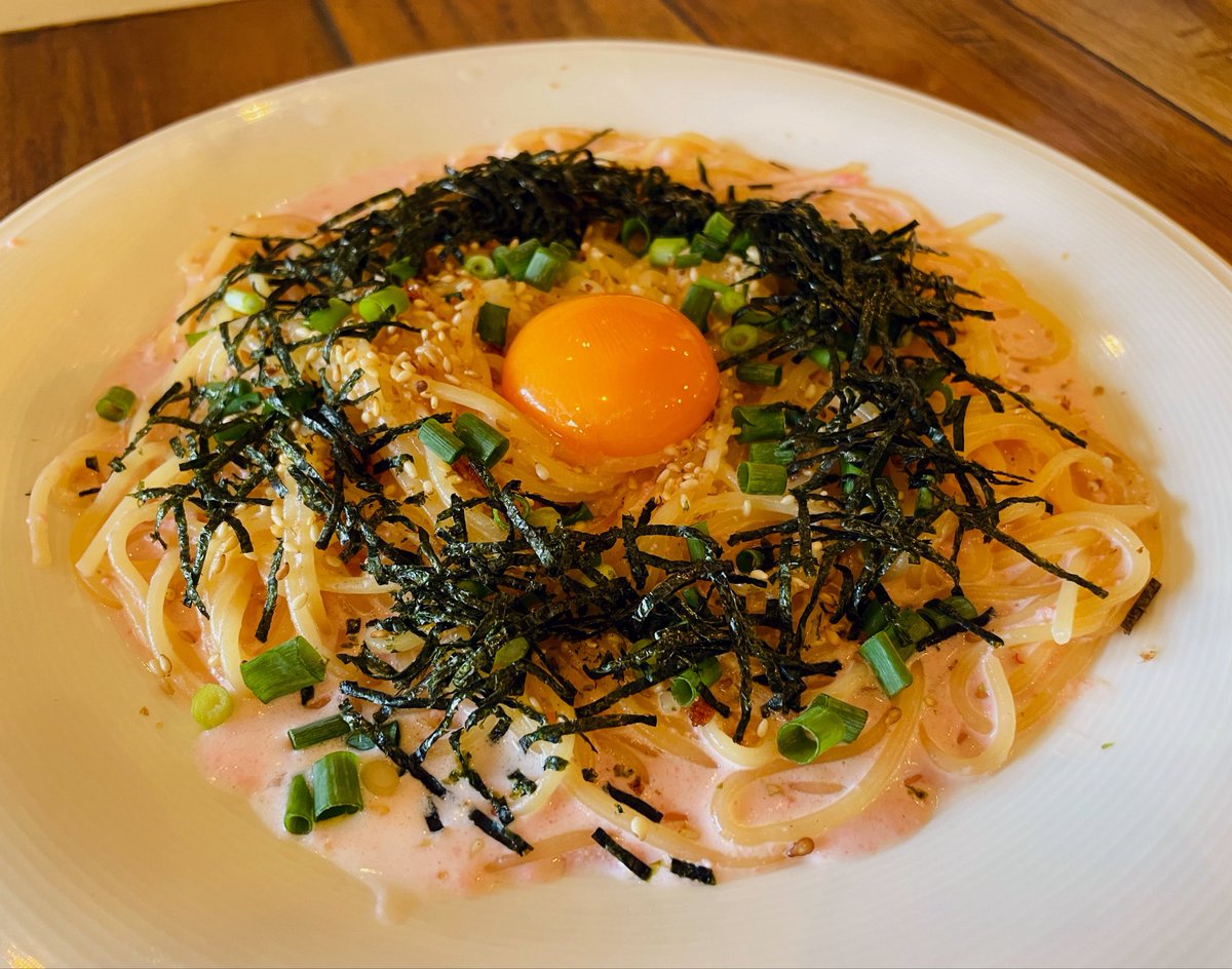 mashiroyuni's tweet photo. 今日のランチはキミが輝かしいたらこ
クリームパスタでした🍝💖 https://t.co/uKceKTE36g