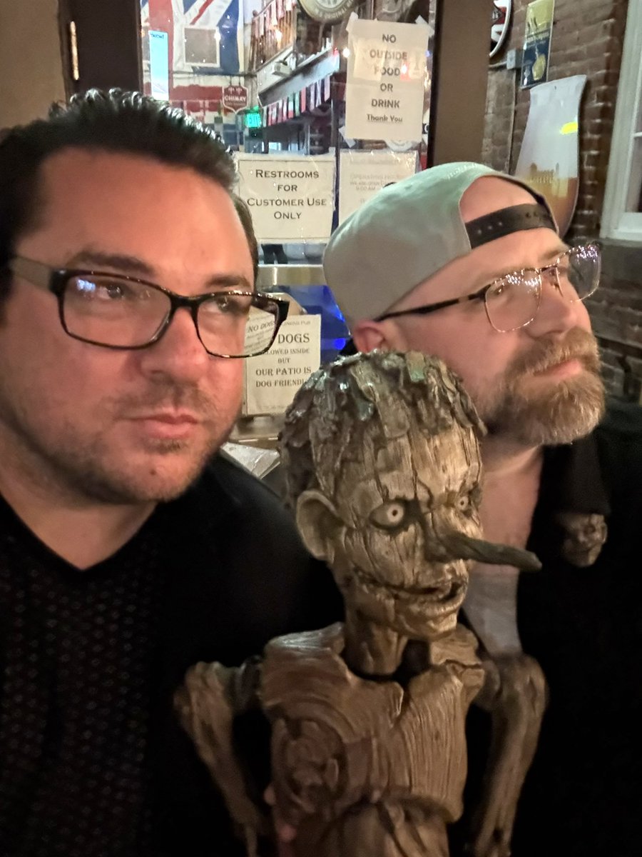 50shadesoftayyy's tweet photo. Drinks with Pinocchio! @poohbandh @andrewscottbell #PinocchioUnstrung 🪵🩸 https://t.co/YILFa9QjJO