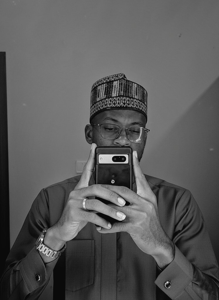lloydagainnn's tweet photo. May we enjoy the blessings of the new month in full.

Good morning and happy new month guys and girls 🤍 https://t.co/WjUYmronj3