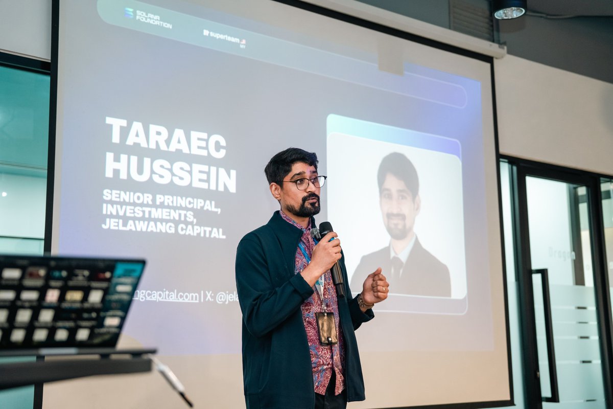tuakdotsol's tweet photo. Solana Network State Spring 2026 Demo Day presented by @jelawangcapital and @AppWorks was a banger!

@SuperteamMY kicked things off with the opening talk followed by @SolanaFndn, Jelawang Capital, AppWorks and @Superscrypt. https://t.co/Bo8TCWHNLs