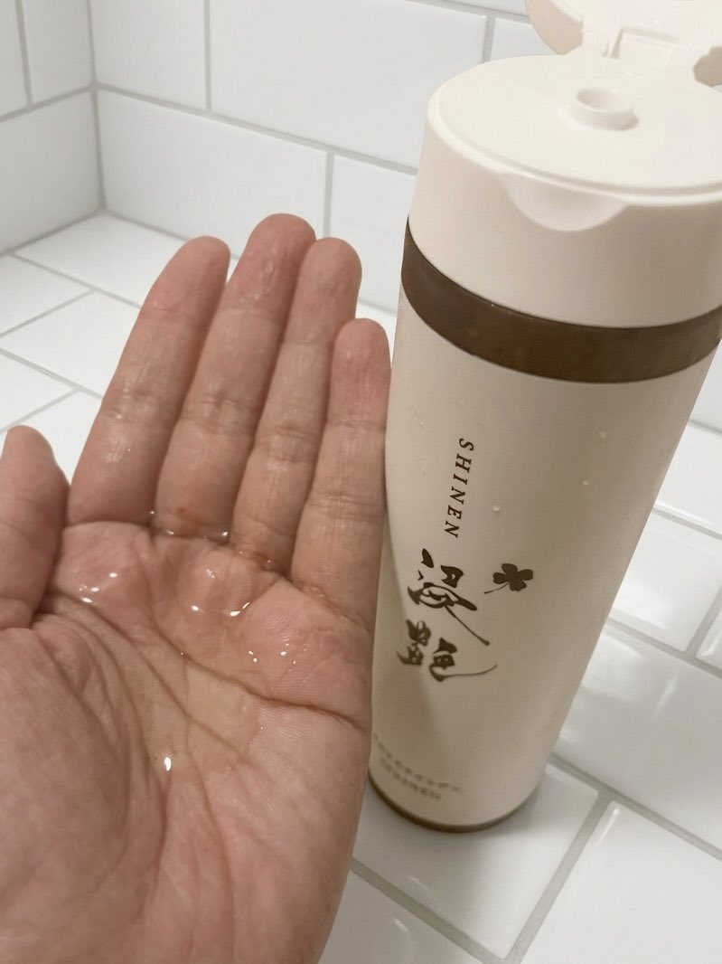 cosmetics_358's tweet photo. 浸艶-SHINEN-より提供された「浸艶スカルプシャンプー&amp;トリートメント」の実体験レビューです

#モニターステーション
#PR
#浸艶
#浸艶スカルプシャンプー
#浸艶スカルプトリートメント
#シャンプー
#トリートメント
#スカルプケア
#頭皮ケア
#ヘアケア https://t.co/pbCGNX3FVR