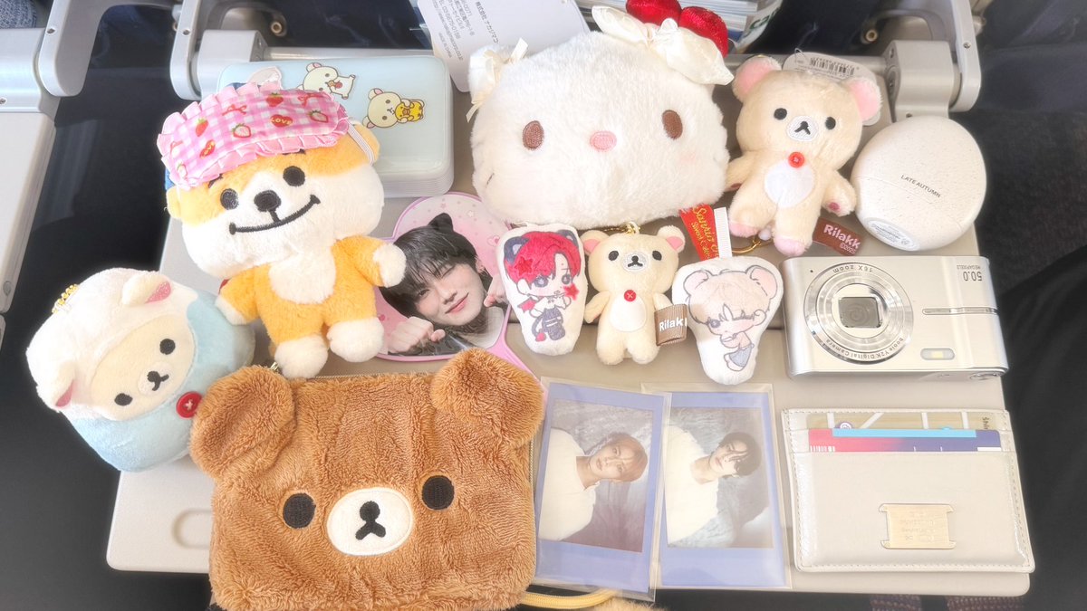 ssixro's tweet photo. 이제 집가자아아💕💕 https://t.co/lQQhBFKTDp