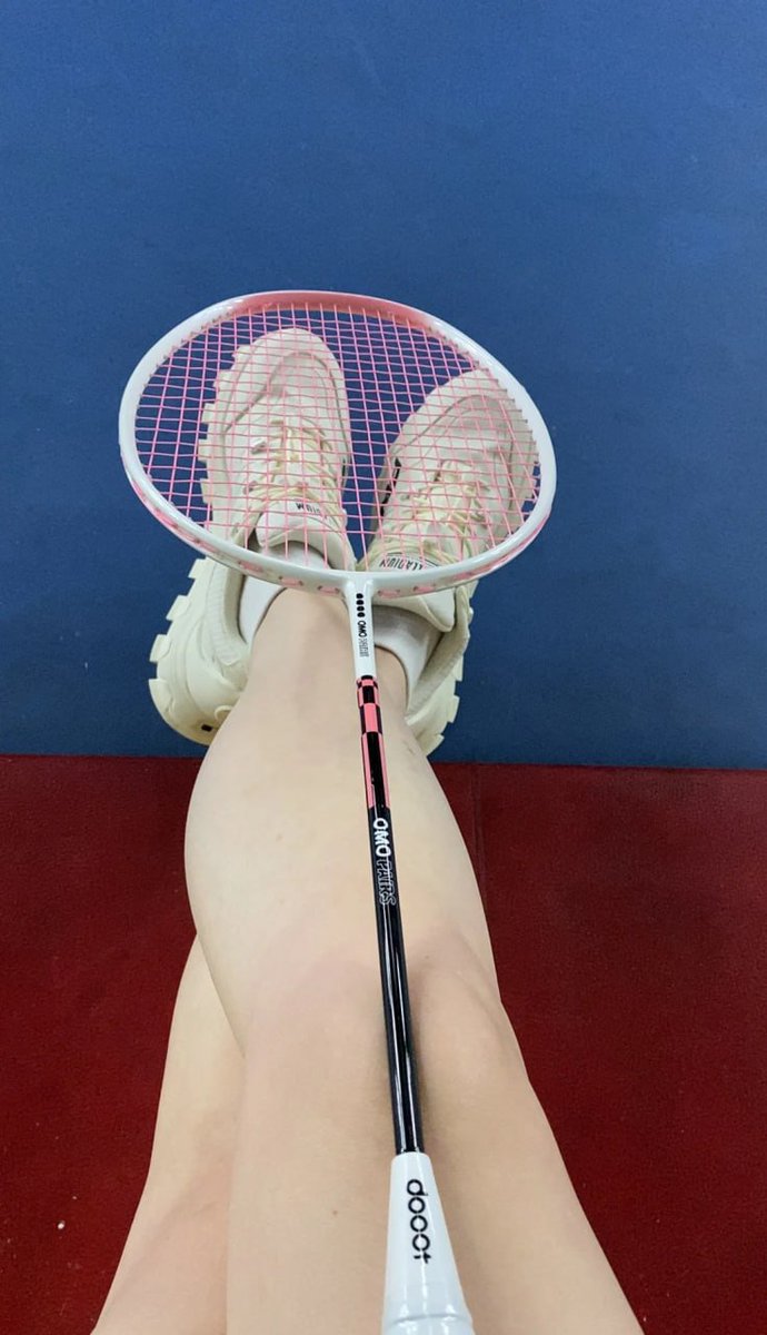 Imperialroed_06's tweet photo. Today was a truly joyful Sunday for me. I spent the time playing badminton with a friend and just enjoying every moment together✌️✌️ https://t.co/kSDgZ1DLlD