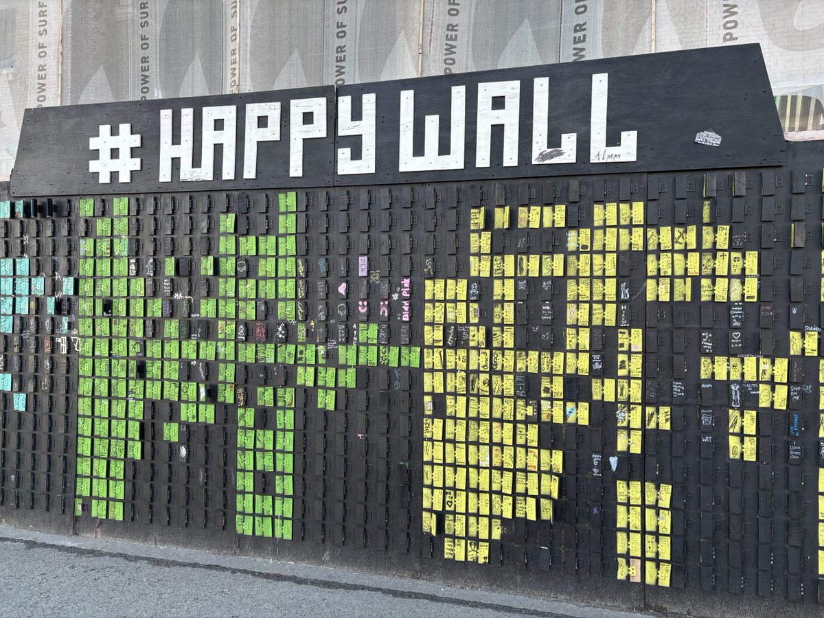 marci_shore's tweet photo. Podil, Kyiv #happywall
“Перемога буде скоро!”
“Victory will come soon!” https://t.co/nUfsLunh78
