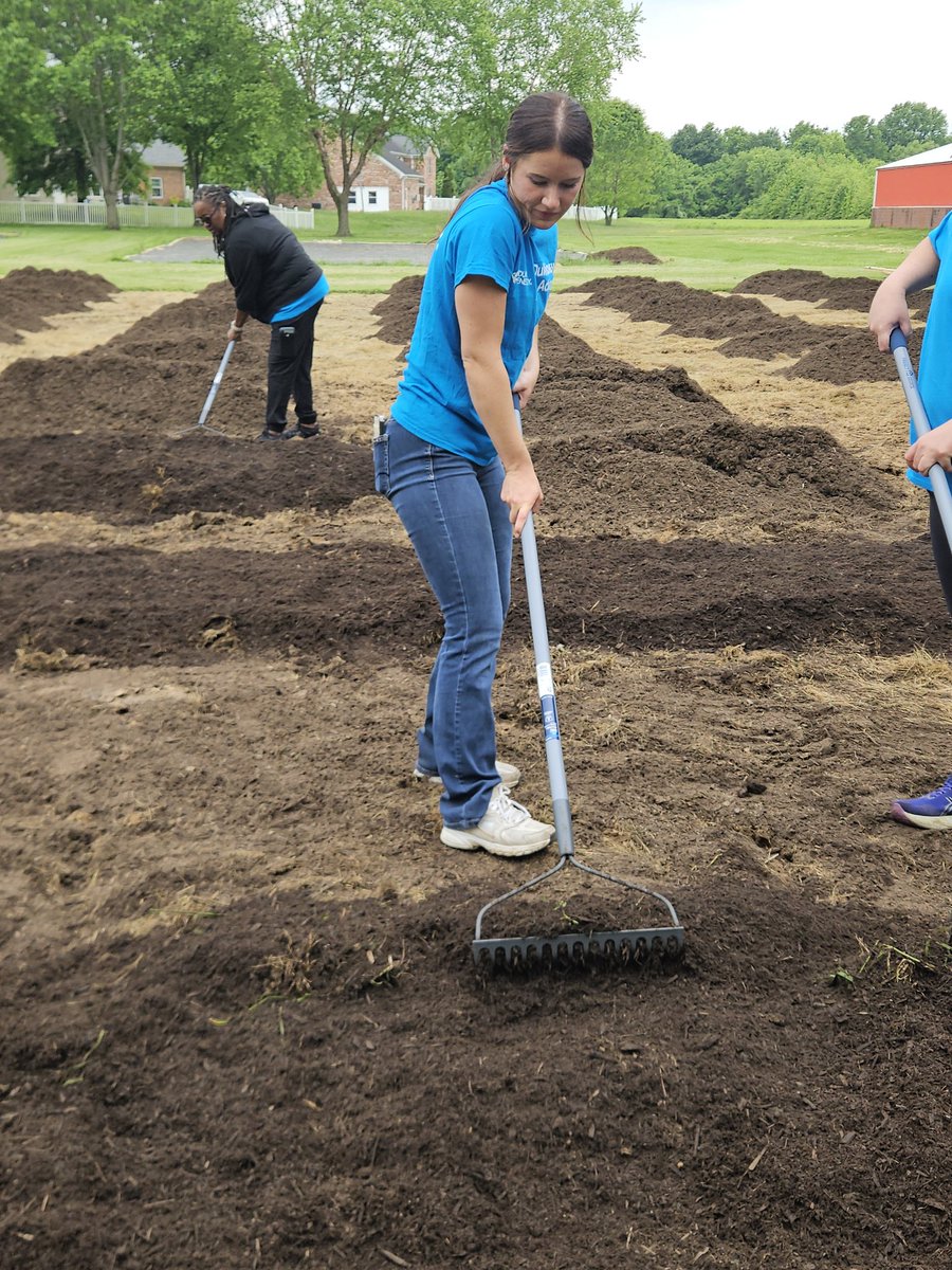 BronesHuber's tweet photo. @DukeEnergy volunteers helped start the Wild Indigo Flower Farm at Family Ark. Duke Energy Foundation also supported with a grant. The farm will create sustainable support for programs and provide second chance workforce development  opportunities for families served. https://t.co/Xu8kPgwvlw