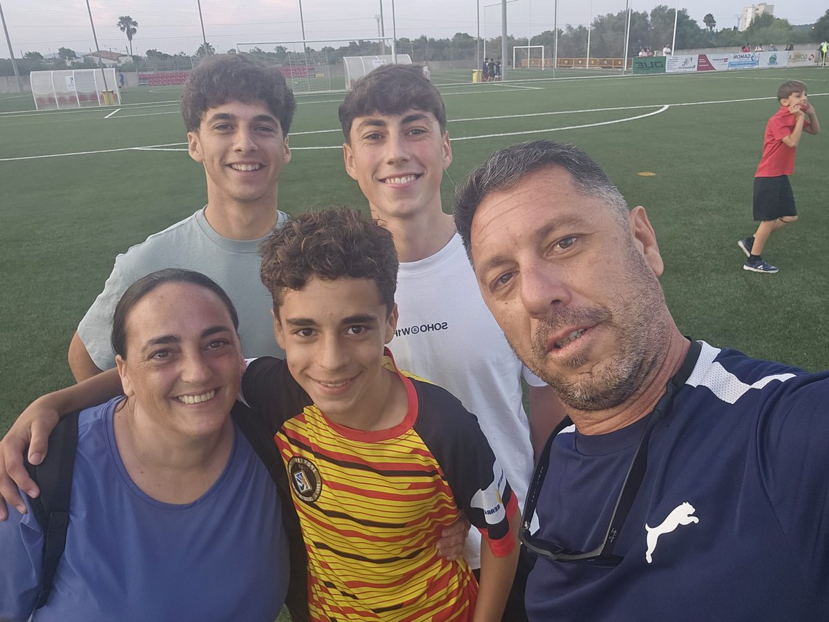 chuchero29's tweet photo. Campeon de mallorca enhorabuena hijo a seguir disfrutando 🥰 https://t.co/l12d0SrQfd