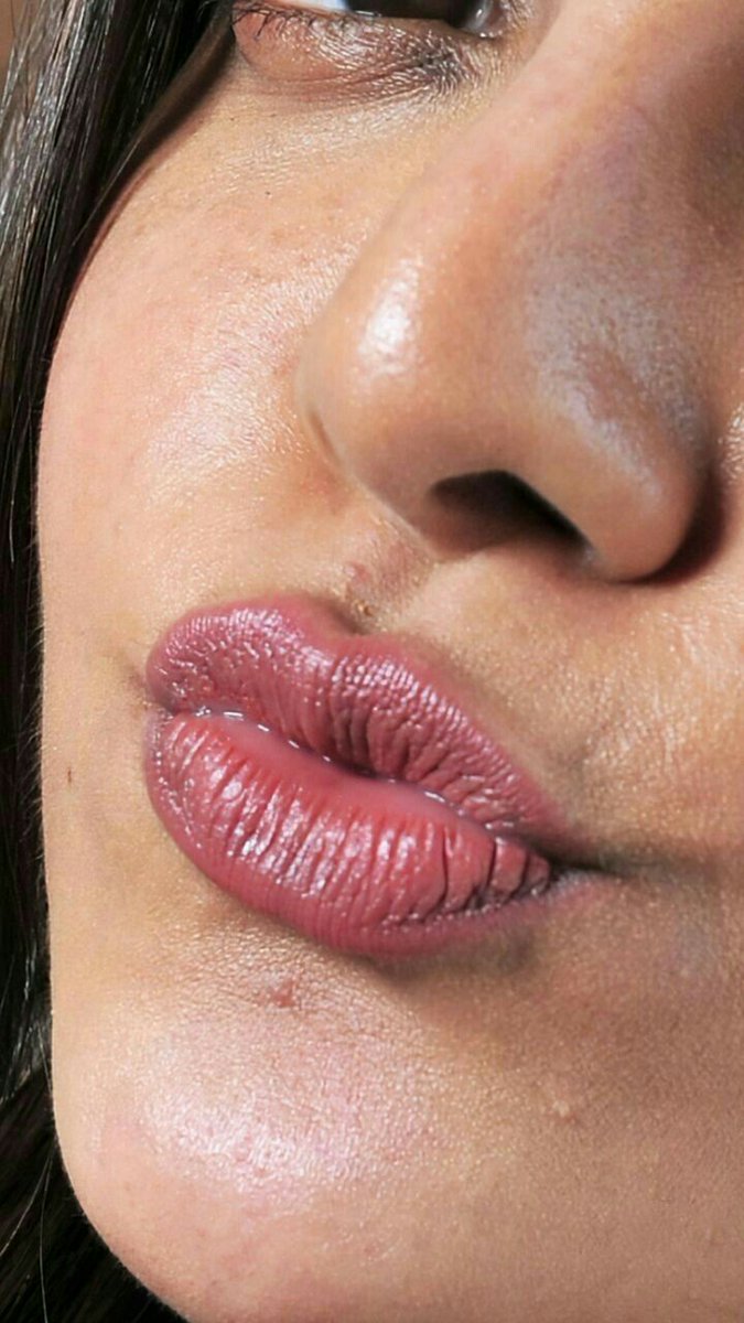 FACE_CARD_99's tweet photo. LIP CARD

#Kajal https://t.co/9hpEUQk4IA