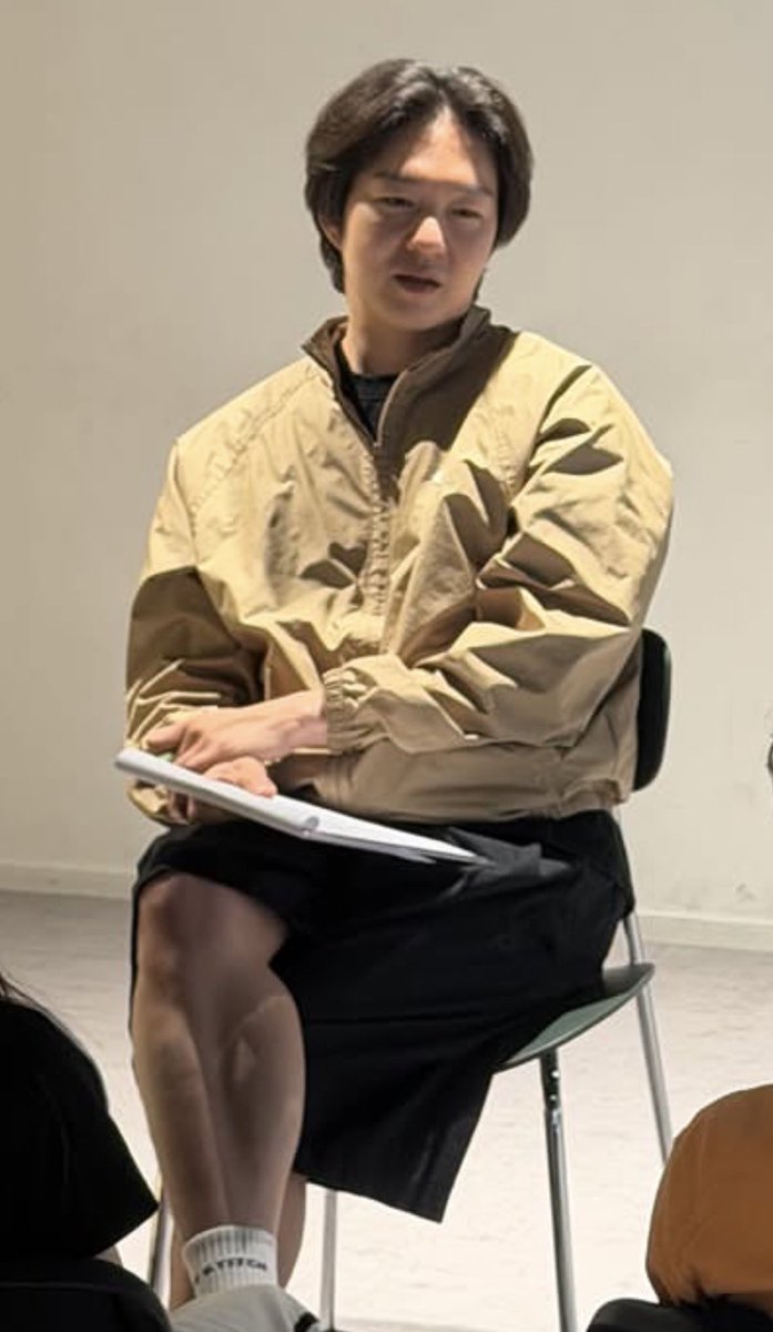 modeerf1013's tweet photo. 머리 진짜 어디까지 기르는지
왜 기르는지 너무너무 궁금함👀 https://t.co/u92shhLdgj