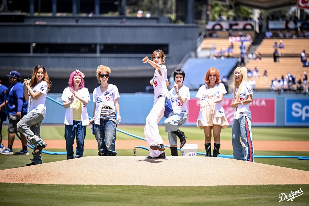 kami_ww's tweet photo. これが青春だ！と感じさせる素敵な 写真たち⚾️🔥
#XG #JURIN #XG_Dodgers https://t.co/uoNJQfZjTh