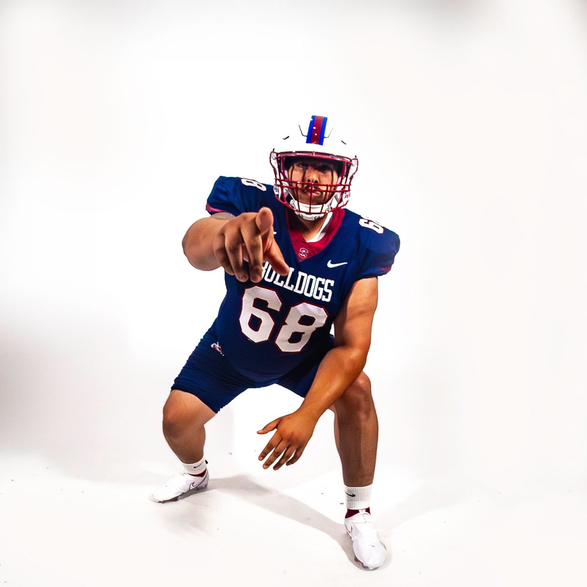 RudyMontalvan's tweet photo. Had an amazing official visit at @SCState_Fb! Thank you @coachberry77, @Coach_JO_, and the entire coaching staff for the warm welcome, great conversations, and showing me what this program is all about. Truly first-class! Appreciate y’all! ♥️💙 #GoBulldogs #SCState https://t.co/ueplswn1RQ