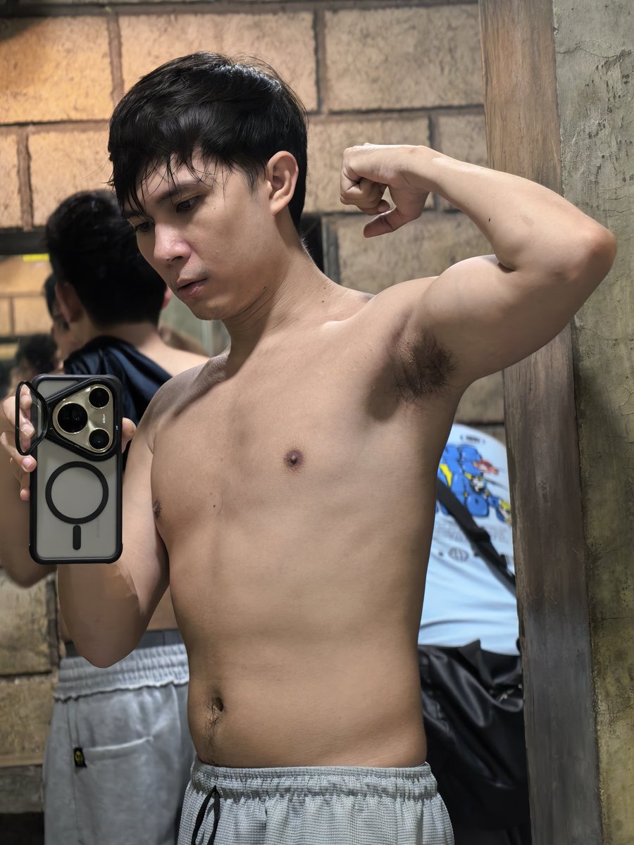 iamjvmac's tweet photo. Work in progress 

Pwede naba to mang headlock? 🥴 https://t.co/nXsrBHIaAF
