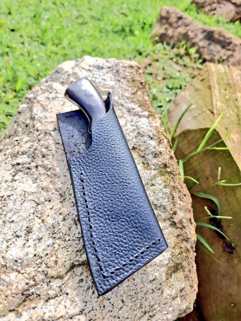 BambaForge's tweet photo. Looking for handmade knives @BambaForge is here for you https://t.co/XUNawUHPfm