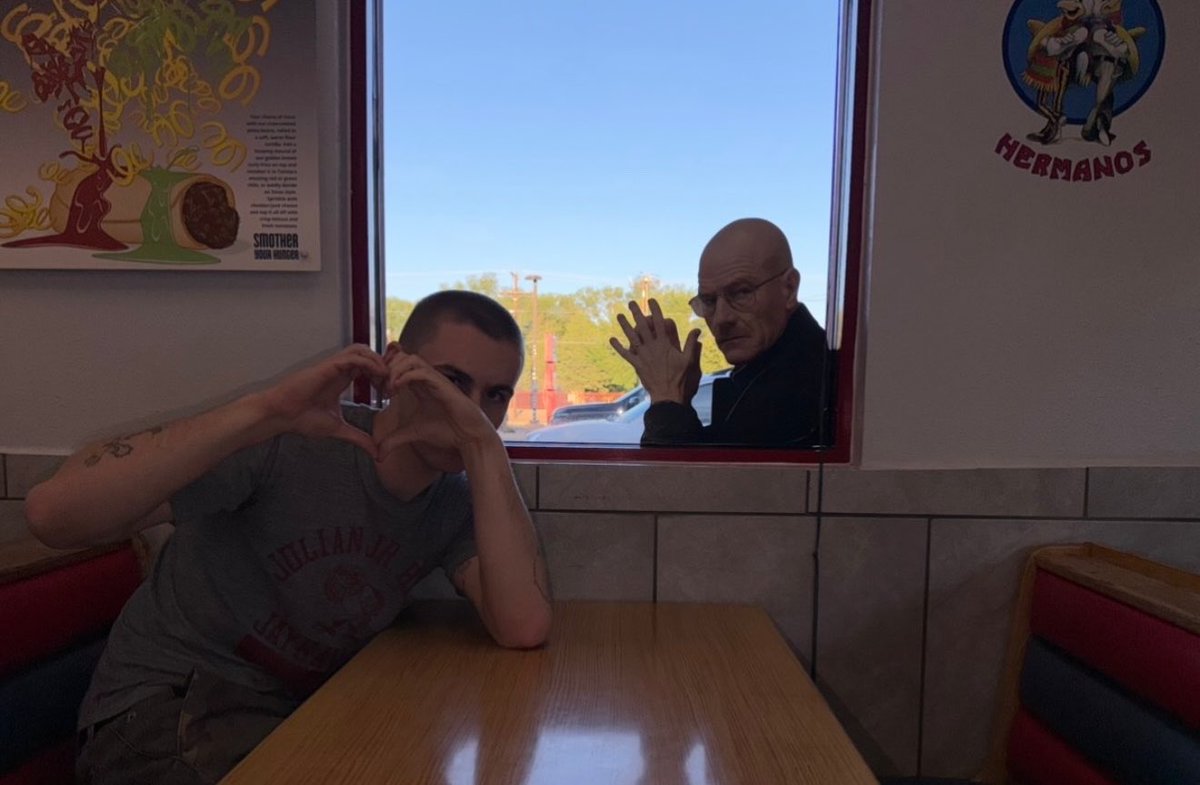 thekidlaroii's tweet photo. Laroi at Twisters in Albuquerque New 
Mexico, the restaurant used in Breaking 
Bad as ‘Los Pollos Hermanos’ 🔥 https://t.co/fZQt2tiqmn
