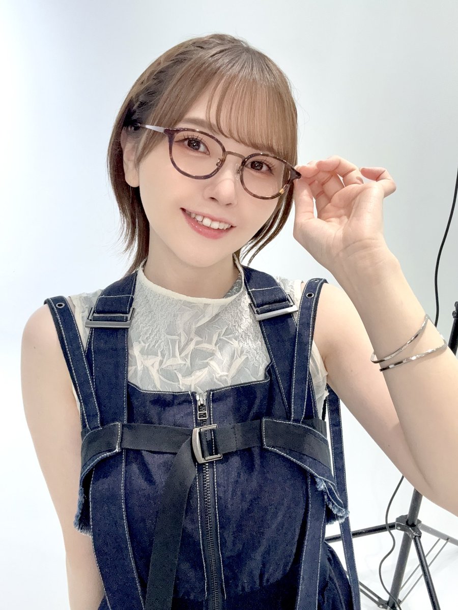 鬼頭明里 tweet media