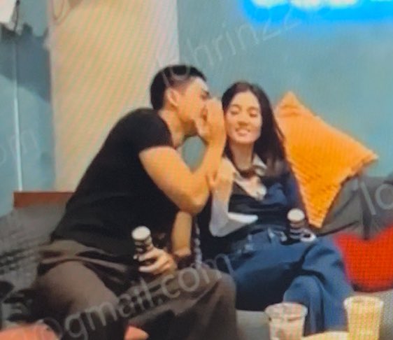 donbellefreak's tweet photo. the fact na narinig ni belle ulit yon from donny in a pabulong version…..

TEEEEEHH PANO MO KINAKAYA https://t.co/UAyJEEMKdG