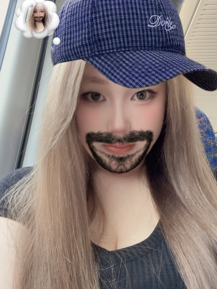 Lin_Lynee's tweet photo. 好呆 https://t.co/4tXROyImpD