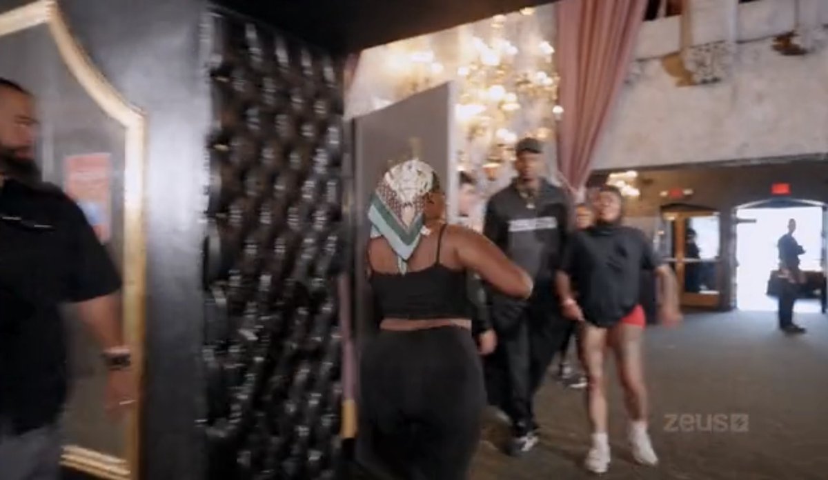 dojonikaa's tweet photo. 😳‼️ Daisy Dukes RUNS UP on Persuasian on tonight’s episode of #BaddiesUSAChapterTWO #BaddiesUSA https://t.co/eOvDADj4Jg