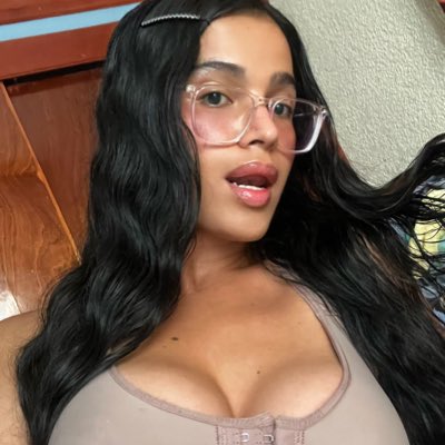 rosaliapocket's tweet photo. #NuevaFotoDePerfil https://t.co/nxitahOSTO