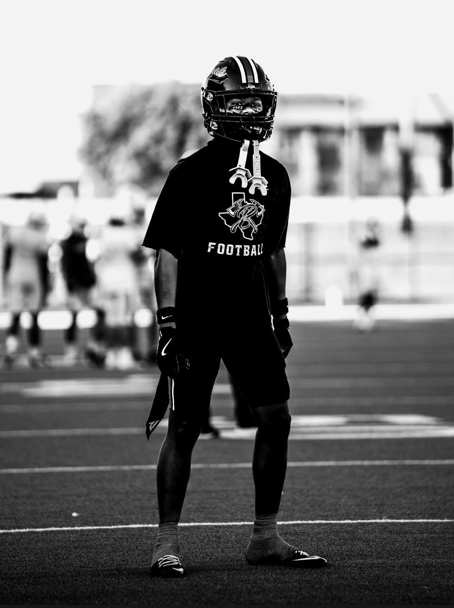 landon_roland3's tweet photo. Tomorrow is the first day of summer ball. No excuses, time to lock in, and prayers for this up coming season and time for these offers to come in😤
@WardlawCoach @BengalLifestyle 
@KoachG2 
@EvansJusten https://t.co/XrhrVaXk0T