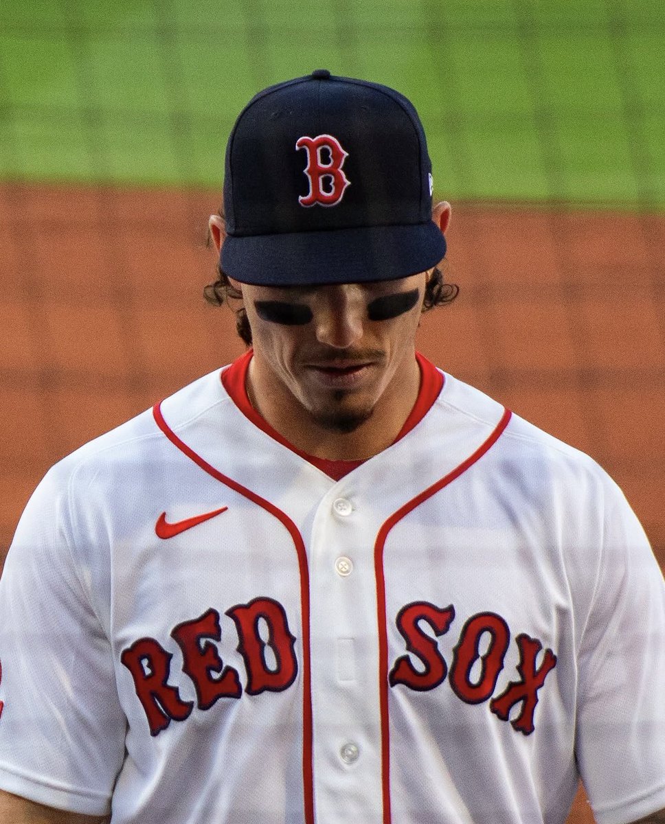 imsoblushing's tweet photo. harsh truth, but the reality. jarren duran is energy shifter of this Red Sox team. jarren duran sets the health of the team morale. when jarren is hot, the team is hot. if jarren is down, the team is down. jarren intentional or not is the hype man key stone of this team.🦎❤️‍🩹 https://t.co/A133tIriWh