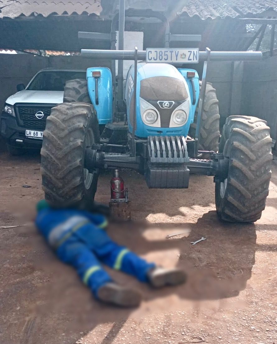 AlexReporterZA's tweet photo. NOT APPROPRIATE FOR SENSITIVE READERS!!! 

FAMILY QUESTIONS FARM DEATH, ALLEGES FOUL PLAY

By Mashamba Media
Mbyana ya Mahungu 

The family of 54-year-old Pat Mthembu is demanding answers after his death on a farm in Driefontein, Isinembe, on Saturday, claiming the circumstances surrounding the incident are suspicious.

According to relatives, Mthembu was called from his home to assist with a tractor. At approximately 13:15, the family received a phone call informing them that he had died. They were also sent photographs from Mthembu's own cellphone, which they say was protected by a unique password known only to him.

Family members told Reaction Unit South Africa (RUSA) that Mthembu was not a mechanic and questioned why he had been called out to work on the tractor.

When relatives arrived at the scene, they allegedly found that the tractor was no longer there. However, a jack remained in place and appeared to have been lowered over his head. They also claim photographs showed blood on his boots.

RUSA confirmed that the family contacted the organisation on Sunday regarding the incident.

The South African Police Service (SAPS) has not yet commented on the cause of death. The circumstances surrounding the incident remain under investigation.This version keeps the allegations clearly attributed to the family and avoids presenting unverified claims as established fact.