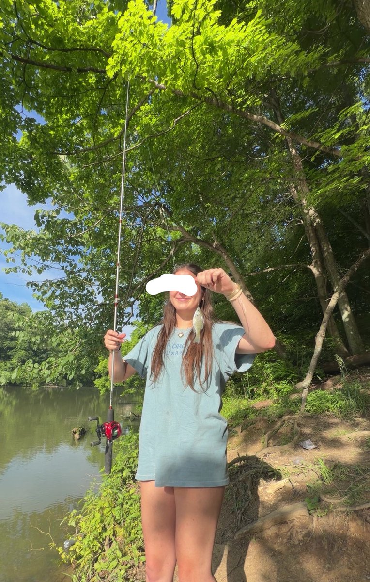 kalways2gone's tweet photo. guys my fish i caught say ur proud of me https://t.co/S1DBUQEQST