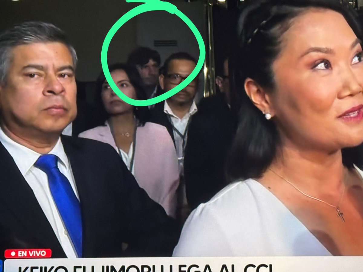 elgatogrone's tweet photo. Dios los cría https://t.co/UaxVaAgFxp