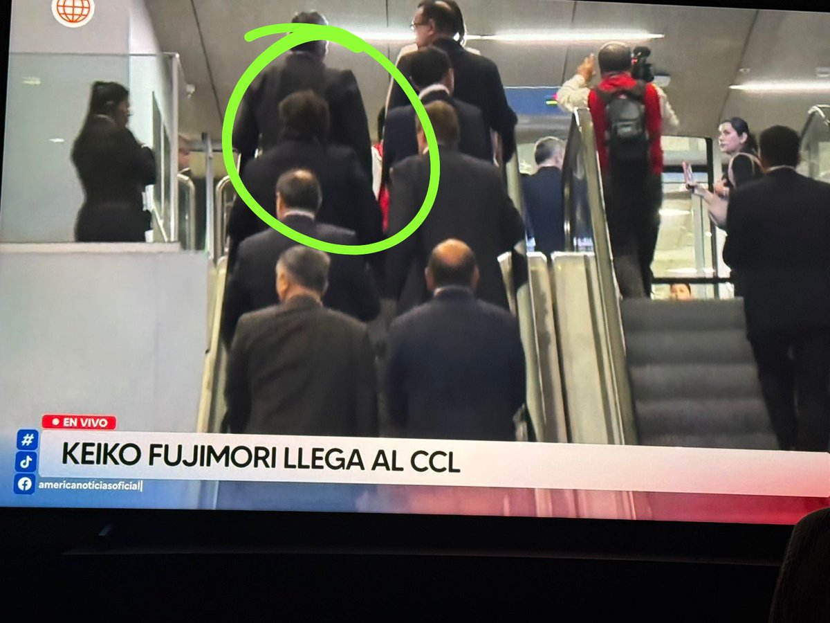 elgatogrone's tweet photo. Dios los cría https://t.co/UaxVaAgFxp