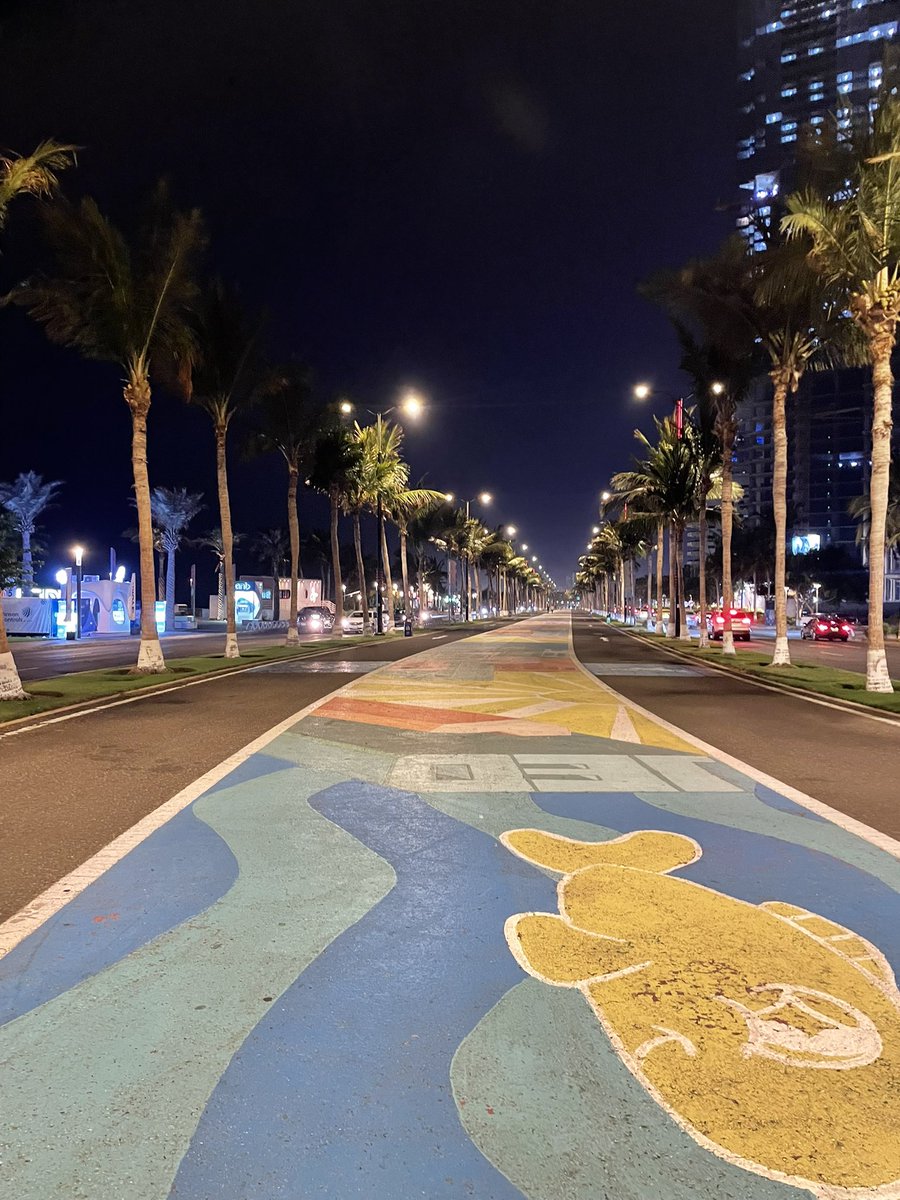 soxli0's tweet photo. No destination, just the sea at 2 AM https://t.co/3eTr1sIlp5