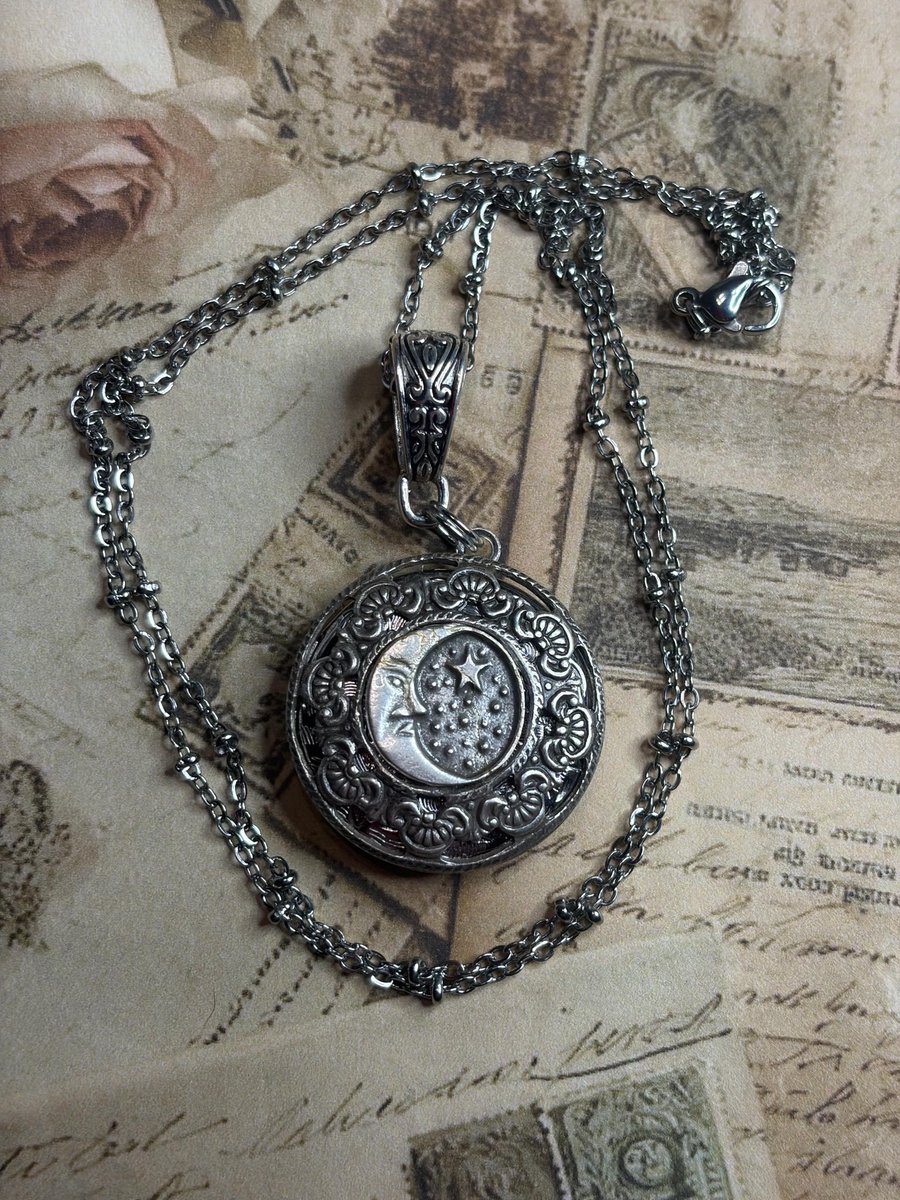 Witschy's tweet photo. Photo locket, starry sky locket, moon and stars, Anniversary Gift, Gift  for her, gift for mom, birthday present, lunar necklace.  
https://t.co/cmJbSlvhUi  #locketnecklace #ooakjewelry #unique #photolocket #etsy #handmadejewelry #giftideas #giftsforher #gift #handmadegift https://t.co/ojkVp2Czot