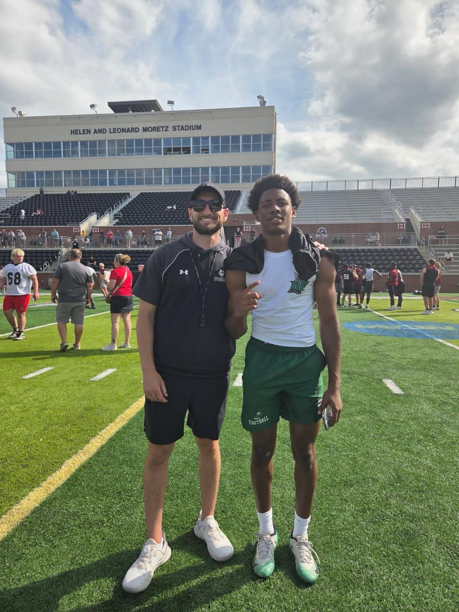 TheCharlesPrice's tweet photo. Had a great time at @LRBearsFootball camp, learned a lot from @zackrowens and can’t wait to get back up there.

@Coach_IGray 
@CoachO_13 https://t.co/Ce5aZyhs1C