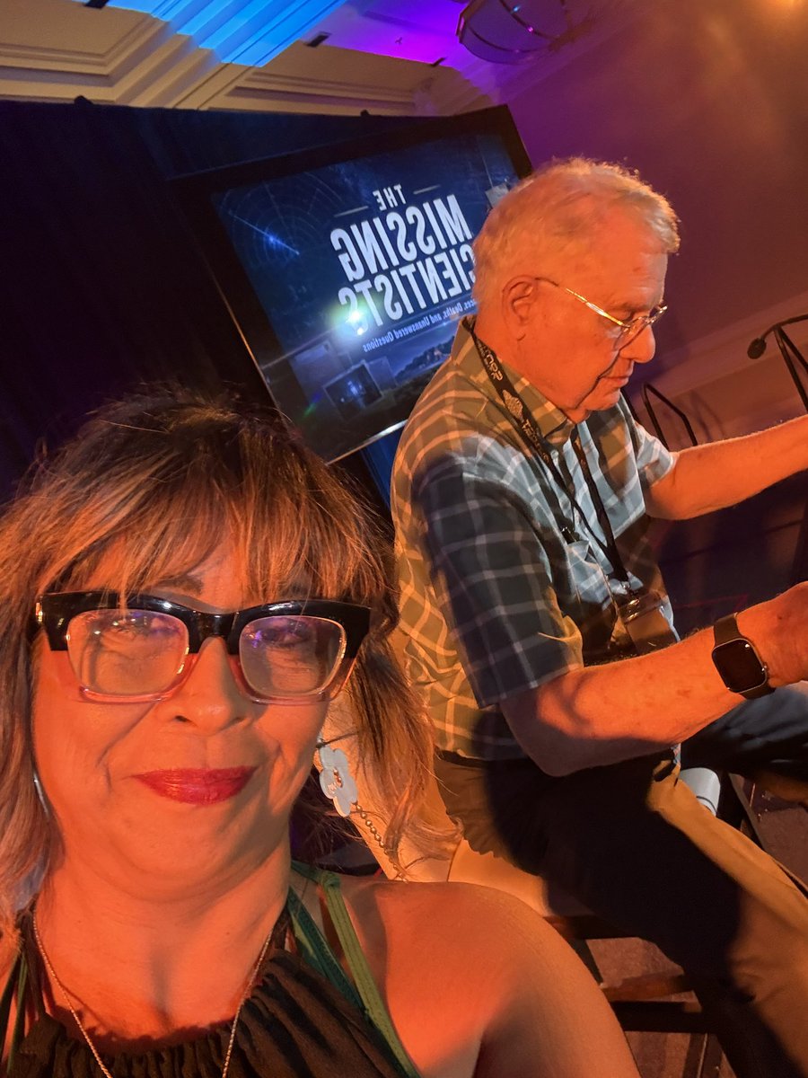 KrysDevine's tweet photo. So profoundly blessed to have been able to introduce @WhitleyStrieber at @CITDConference. 

Life is full of amazing magic and enchantment. 
#communion #citd2026 https://t.co/466zyw7Mz7