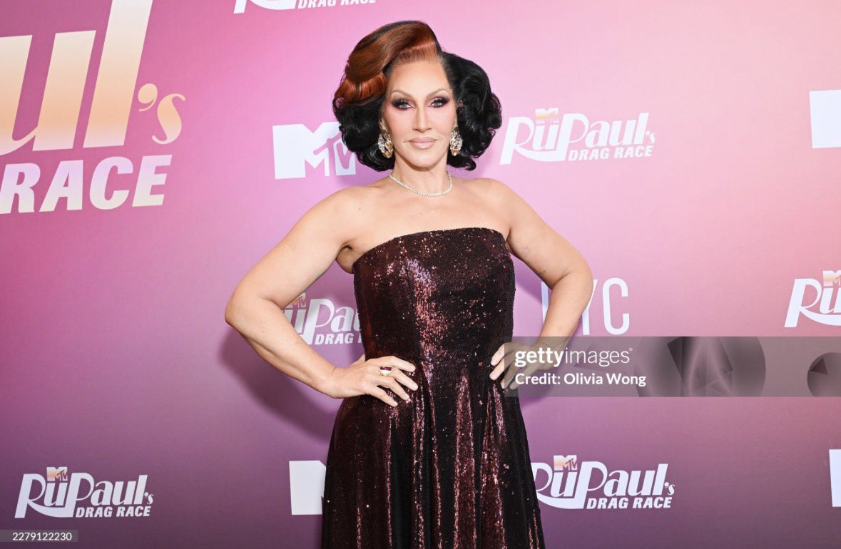Drag Crave tweet media